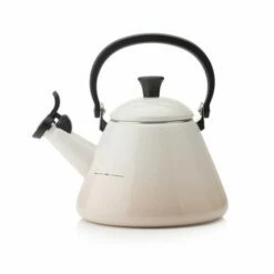 Le Creuset Meringue Kone Kettle
