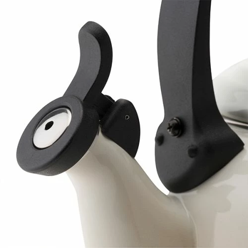 Le Creuset Meringue Traditional Kettle - Image 3