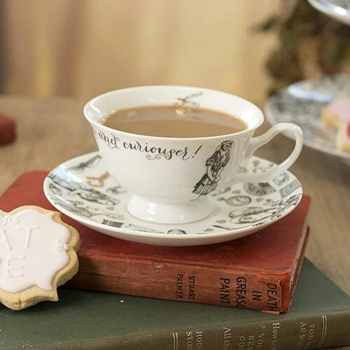 Alice In Wonderland Cup & Saucer - Image 2