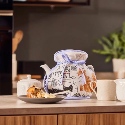 Ulster Weavers Feline Friends Muff Tea Cosy - Image 2