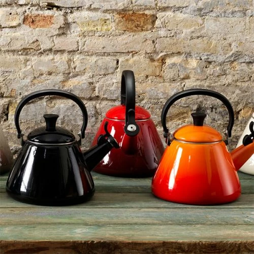 Le Creuset Volcanic Kone Kettle - Image 2